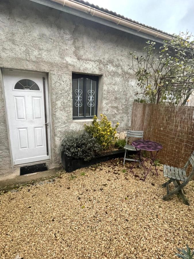 Appartamento Le Familiale Climatise & Wi-Fi Paroy-sur-Tholon Esterno foto